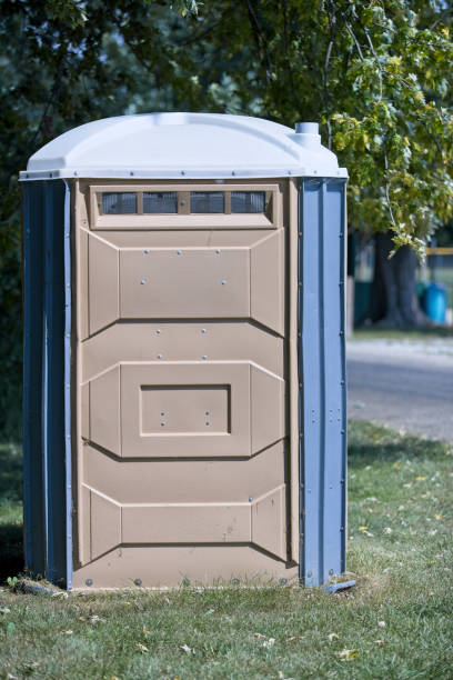 Best Luxury portable toilet rental  in Apopka, FL