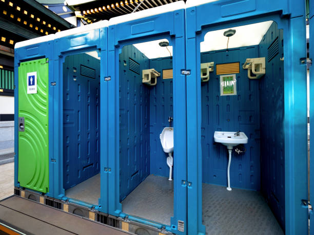 Best Portable restroom trailer rental  in Apopka, FL